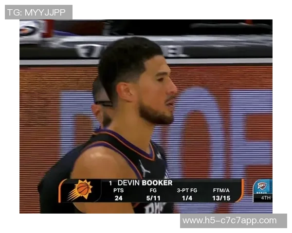 布克自信迎战卡鲁索顶级防守时刻展现实力