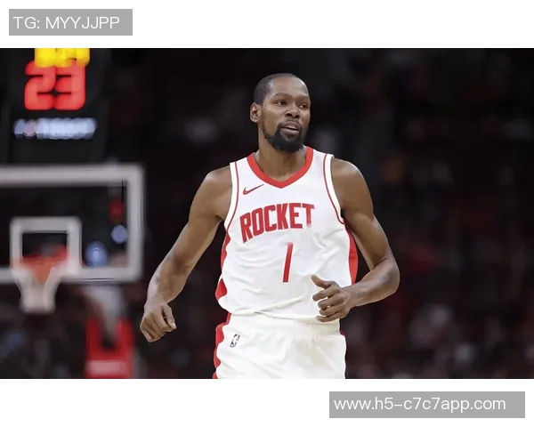 杜兰特谈更衣室角色:成为队友们可以依赖的信任之源